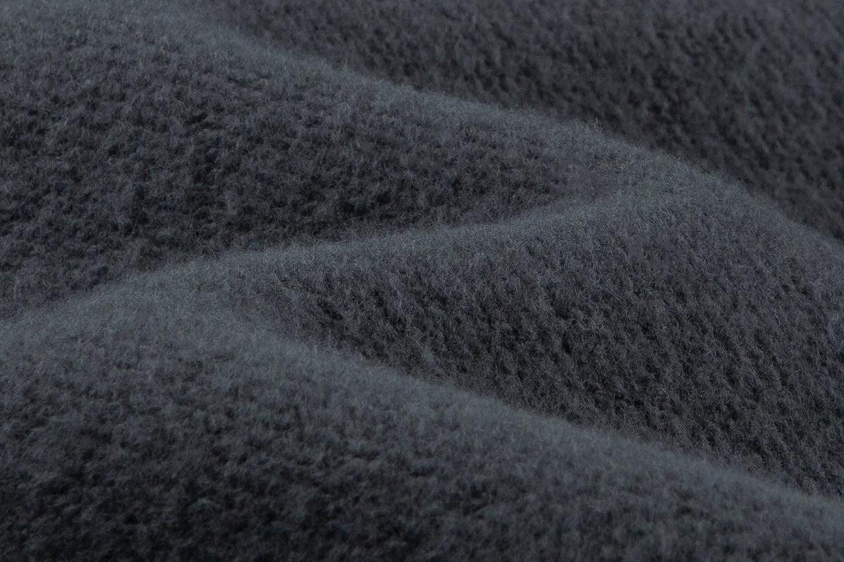 Heavyweight Zip-Up Dunkelgrau - Detail weich angerautes Fleece innen